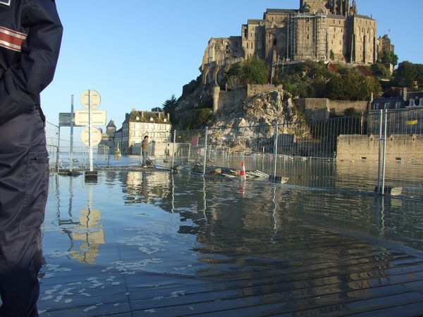 Alors on patiente… ça va, il fait beau !